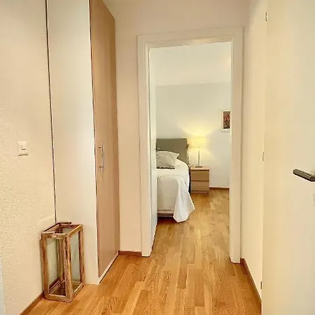 Montchoisi, Elegant, Modern, Impeccably Furnished *