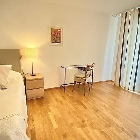 Montchoisi, Elegant, Modern, Impeccably Furnished Apartment
